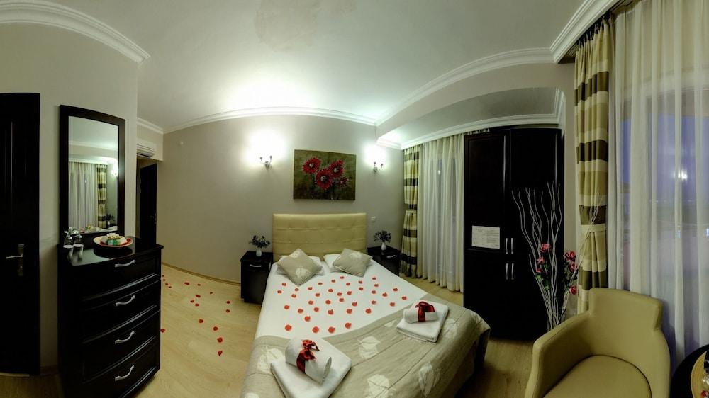 Marine House Boutique Hotel Adalar Zewnętrze zdjęcie