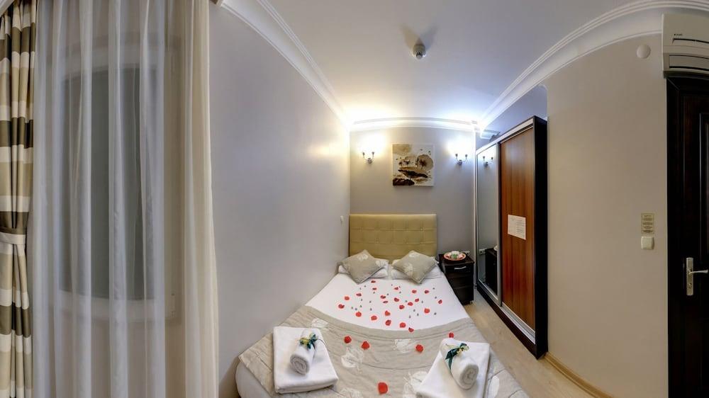 Marine House Boutique Hotel Adalar Zewnętrze zdjęcie