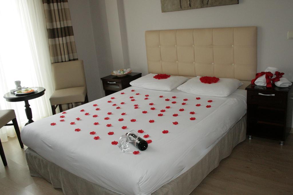 Marine House Boutique Hotel Adalar Zewnętrze zdjęcie